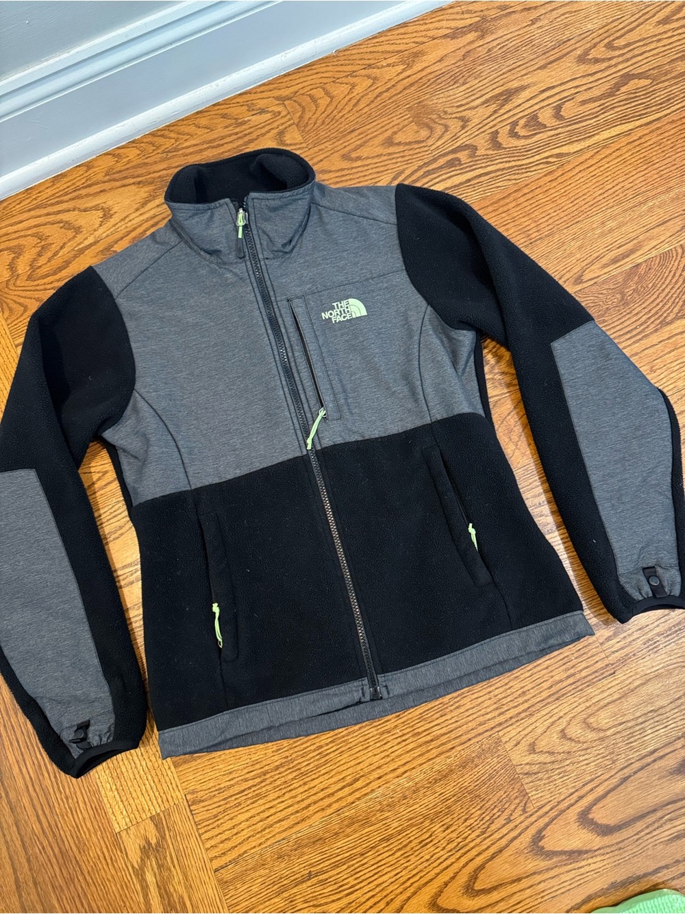 Women’s black and gray The North Face Fleece Jacket - size Small